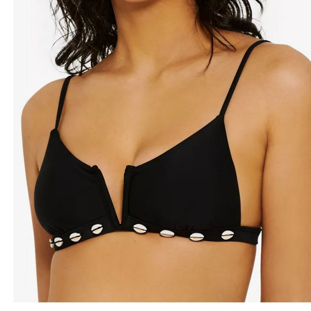 ♥️ Hula Honey Juniors Puka Shell Trim V-notched Black Trim Bikini Top♥️
